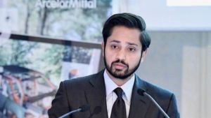 Aditya Mittal prevé restablecer la rentabilidad en Europa gracias a la protección comercial y la reactivación de hornos altos como el de Gijón