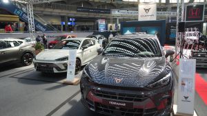 Uvoz novih automobila: Hibridi prestigli benzince, dominacija SUV vozila
