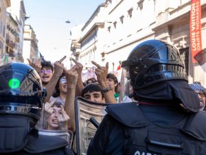 Resta la vergogna dei cortei con i filo Hamas