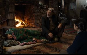 İkinci sınıfın kapısında: Emin Alper'in Kız Kardeşler'i üzerine