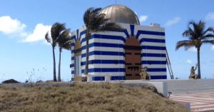 Outro mistério: para que Jeffrey Epstein queria uma “mesquita” particular?