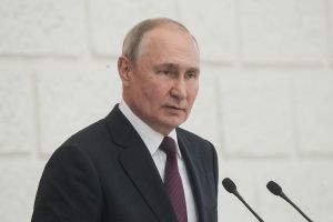 Путин: Россия — страна восходящего солнца