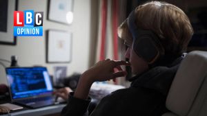 I'm a teenager - a social media ban will do nothing to stop me from getting online