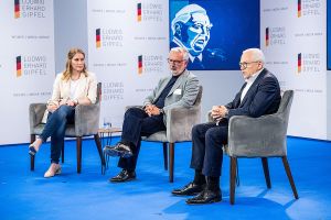 Aufsichtsräte müssen schneller, strategischer und KI-kompetenter werden.