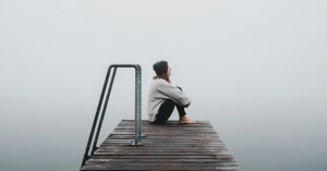 2 Reasons Why Intelligent People Face Higher Loneliness