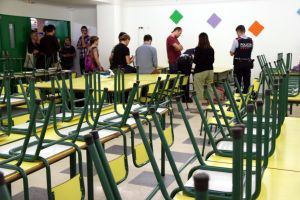 Catalunya viu un conflicte educatiu molt greu. Els mitjans públics han triat un bàndol?