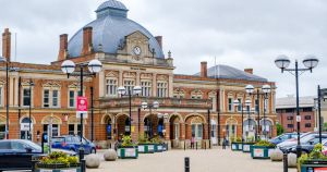 Circus company to entertain commuters at train station