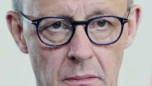Einsamer nie als im Mai: Friedrich Merz erweist sich als überforderter Kanzler