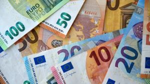 EU uvodi limit na keš kupovine: Da li će i Srbija uvesti ograničenje od 10.000 evra?