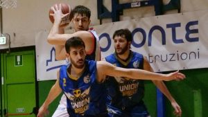 Union, ultima partita. Dragons alla finestra