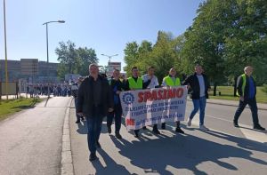 RADNIČKI KRIK IZ ZENICE: Umjesto proslave prvomajski protest – “Gašenje Željezare nije opcija!”