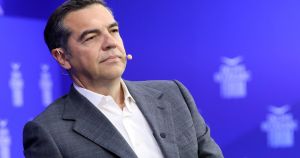 Τσίπρας: προϊόν σε νέα συσκευασία: ένας αρχηγός που θέλει να γίνει πάλι αρχηγός