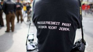 Pressefreiheit in Gefahr: Warum die meisten Deutschen nur zuschauen