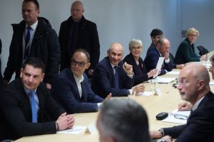 (PREJELI SMO) Po teh volitvah je napočil trenutek, da pozicija reši še zadnji državotvorni problem