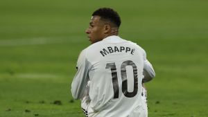 Mbappé marcaría más goles en el Barça