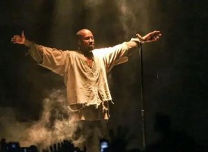 Avrupa’yı ikiye bölen Kanye West konser turunun İstanbul’dan başlama ihtimali yüzde kaç?