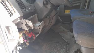 Livorno, atto vandalico contro i Leoni amaranto: vandalizzato il furgone