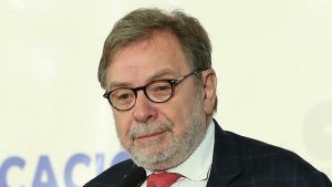 De Cebrián a Abascal