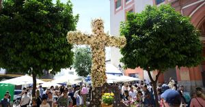¿Quién es el que está en la Cruz?