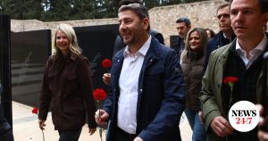 Το Μνημείο, η (άλλη) φωτογραφία και ο θρασύτατος Άδωνις…