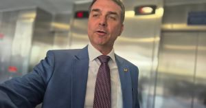 CEOs encaram 2026 em modo defensivo e acreditam em mudança de governo