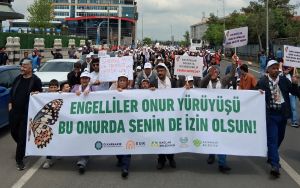 Diyarbakır’da Engelliler Onur Yürüyüşü: 