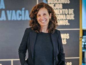 Gracias a ustedes, amigos, La Silla se siente rodeada