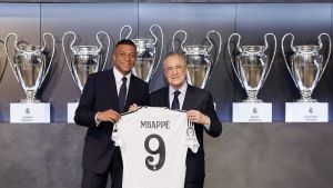 Florentino: Tú Madrid, en Cornellà y tu estrella, viviendo la vida loca con Ester Expósito