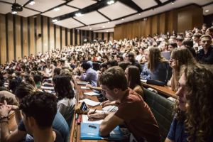 Étudiants étrangers : comment l’État instaure une préférence européenne pour bannir les plus pauvres