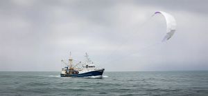 Comment la course au large est devenue le laboratoire de la transition énergétique maritime