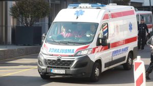 Mediji: Sudar autobusa i auta u Sopotu, šest osoba prevezeno u bolnicu