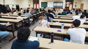 Cuatro de los 100 mejores médicos del examen MIR realizarán la especialidad en Asturias... con gran sorpresa en la primera elección