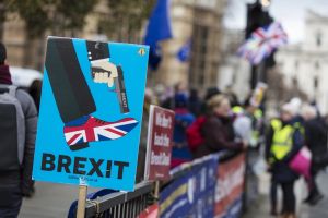 Crisis as Politics: Political Discourse and Strategic Transformation in Contemporary Democracies