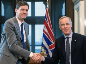 Vaughn Palmer: B.C. and Ottawa fighting on same side in Cowichan Tribes' case