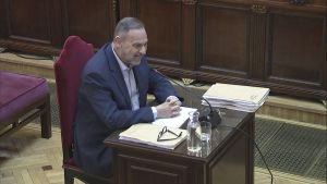 Ábalos desarrolla una estrategia que lo aleja de Aldama y Koldo pero no convence a Anticorrupción