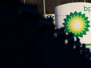 States should tax windfall oil profits to fund their way out of crisis
