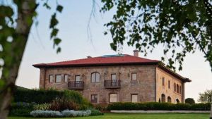 El grupo catalán Único adquiere el hotel de lujo Palacio de Luces, en Colunga, y tiene planes de mejora