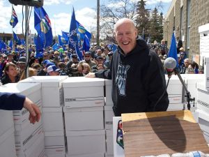 Bell: Alberta separatists whoop it up, Nenshi wants independence vote killed