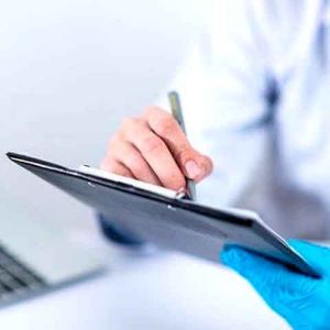 Holding médica: planejamento ou fantasia tributária?