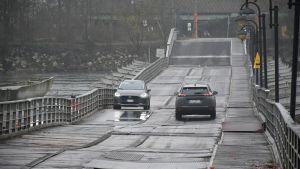 Ponte di Bereguardo, le chiatte verso il cantiere per i restauri