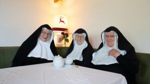 Rita, Regina und Bernadette in Rom: Drei rebellische Nonnen erfüllen sich einen Traum