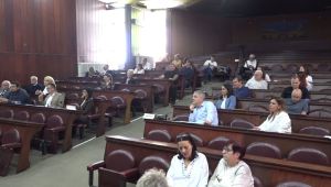 Završena konstitutivna sednica SO Kula: Predsednik iz redova SNS izabran iz dva puta, uz tenzije