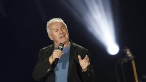 UGT Asturias premia a Víctor Manuel por 