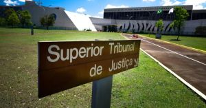 STJ julga créditos de PIS/Cofins no setor de combustíveis