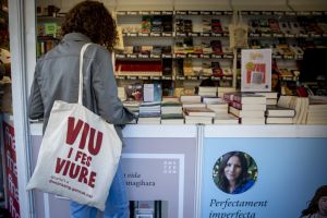 Llegir en català, llegir per existir