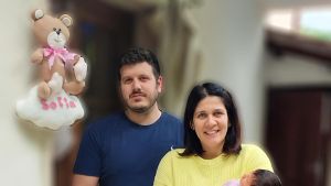 Campane a Vallico di Sotto. Il parroco annuncia l’arrivo della piccola Sofia