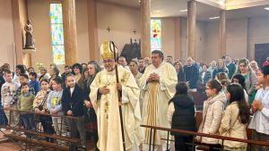 El Arzobispo se vuelca con los fieles del Caudal, 