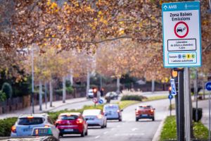 Las ZBE se extienden a cuatro ciudades del área de Barcelona con nuevas moratorias de sanciones para residentes