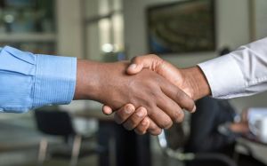 Crise não destrói confiança. Só revela se ela existia