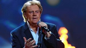 Howard Carpendale kritisiert heute-show-Witz – Naschenweng wird zu Wachs: Neues aus der Schlagerwelt